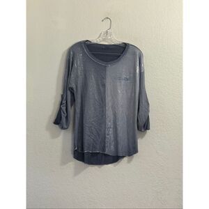 Gigi moda Button Sleeve Sueded Top silky shirt size S water flow